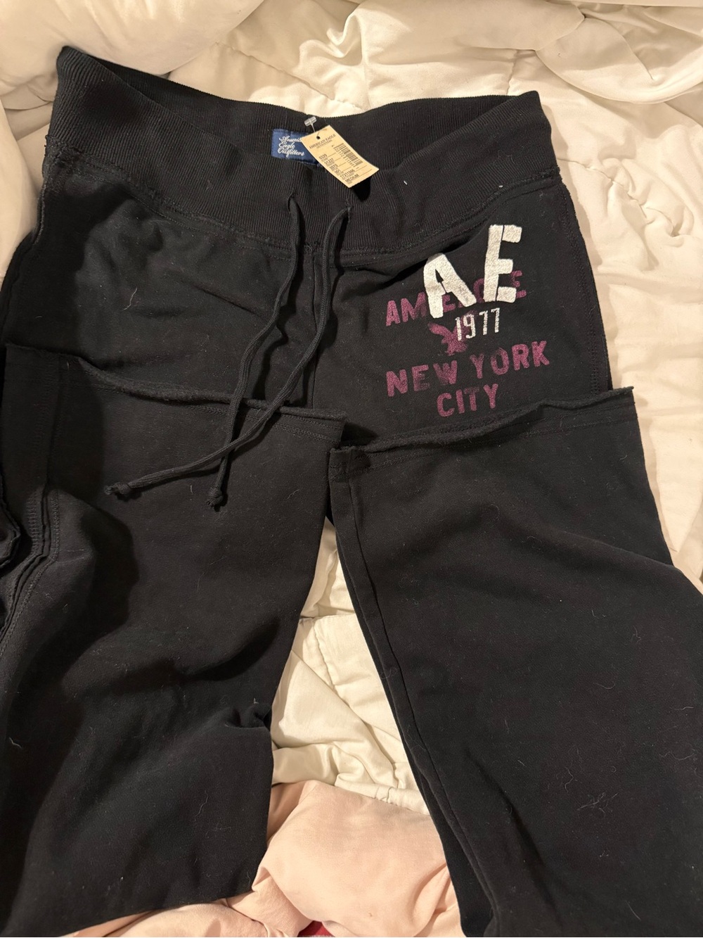 American Eagle Outfitters Black Sweatpants with Pink Accent New York Logo